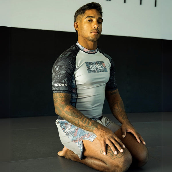 Hooks Short Sleeve BJJ Rashguard - Battle.
