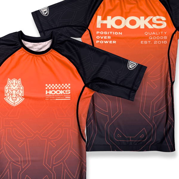 Hooks Short Sleeve Rash Guard - Fire Horse