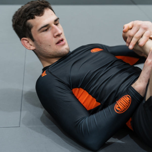 Hooks - Long Sleeve Rash Guard - Black Inferno