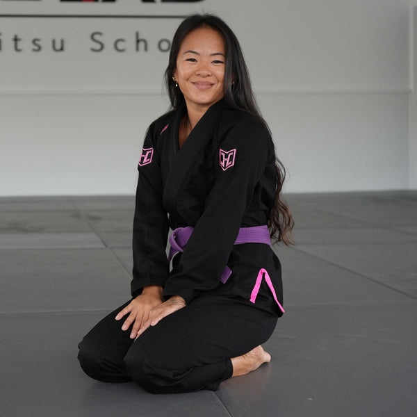 Hooks BJJ Gi - Kids Pro-Light - Black & Pink includes white belt