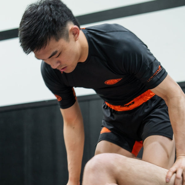 Hooks - Short Sleeve Rash Guard - Black Inferno