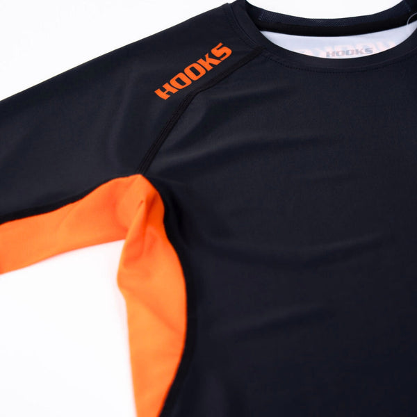 Hooks - Short Sleeve Rash Guard - Black Inferno