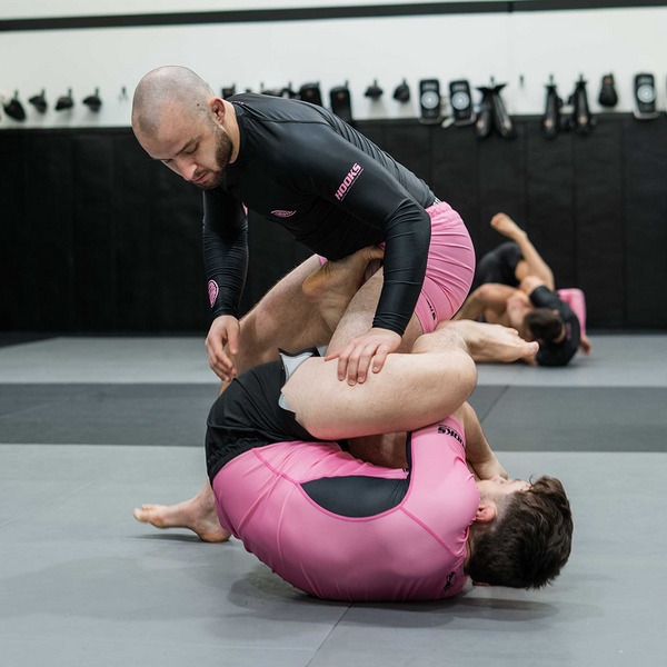 Hooks Long Sleeve Rash Guard - Rose Noir